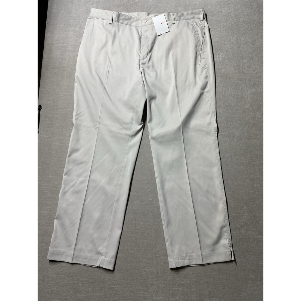 NWTS Nike Dri-Fit Victory Golf Tech Pants Size 40x32 White Standard Flat Front